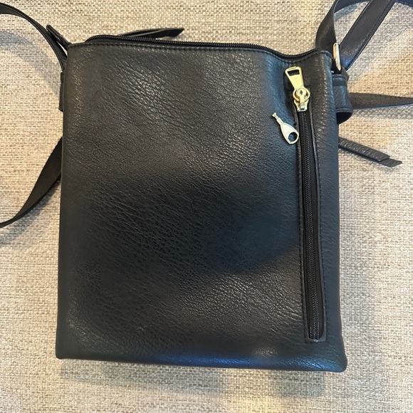 Concealed Carry Purse, CCW Gun Handbag black Faux Leather w/key EUC - Picture 5 of 5